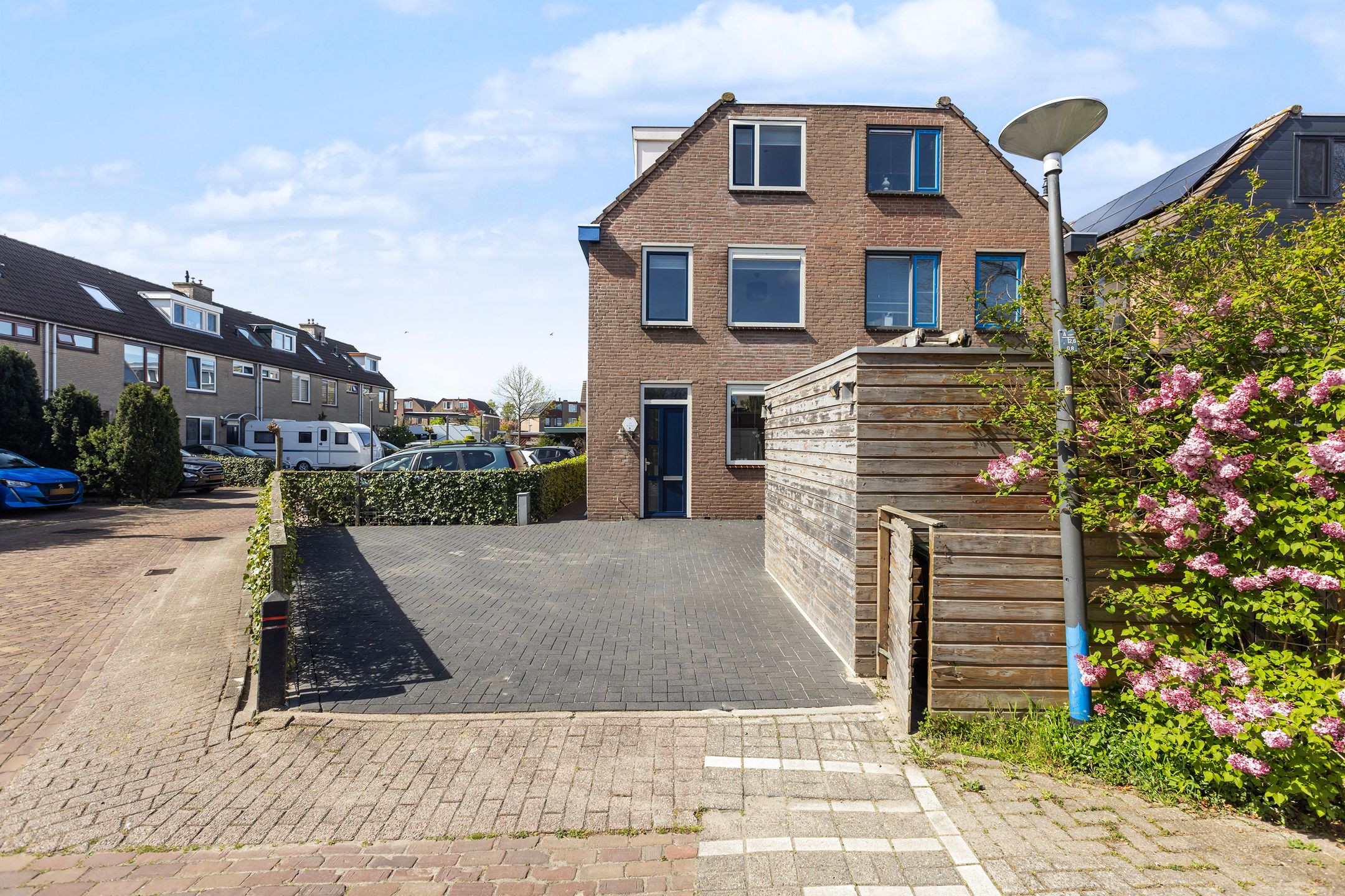 Foto van Röntgendreef 45, Maassluis