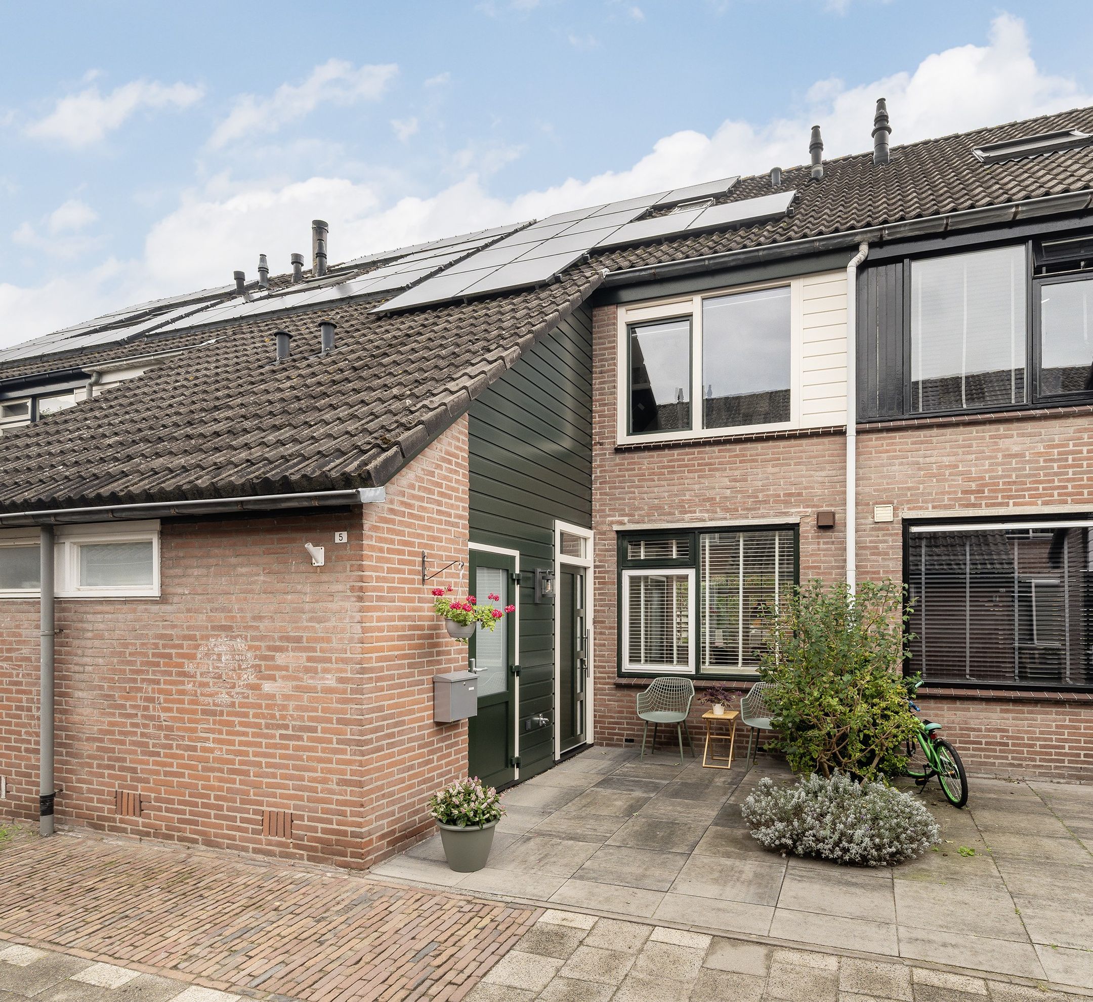 Foto van Tijns 5, Maasland