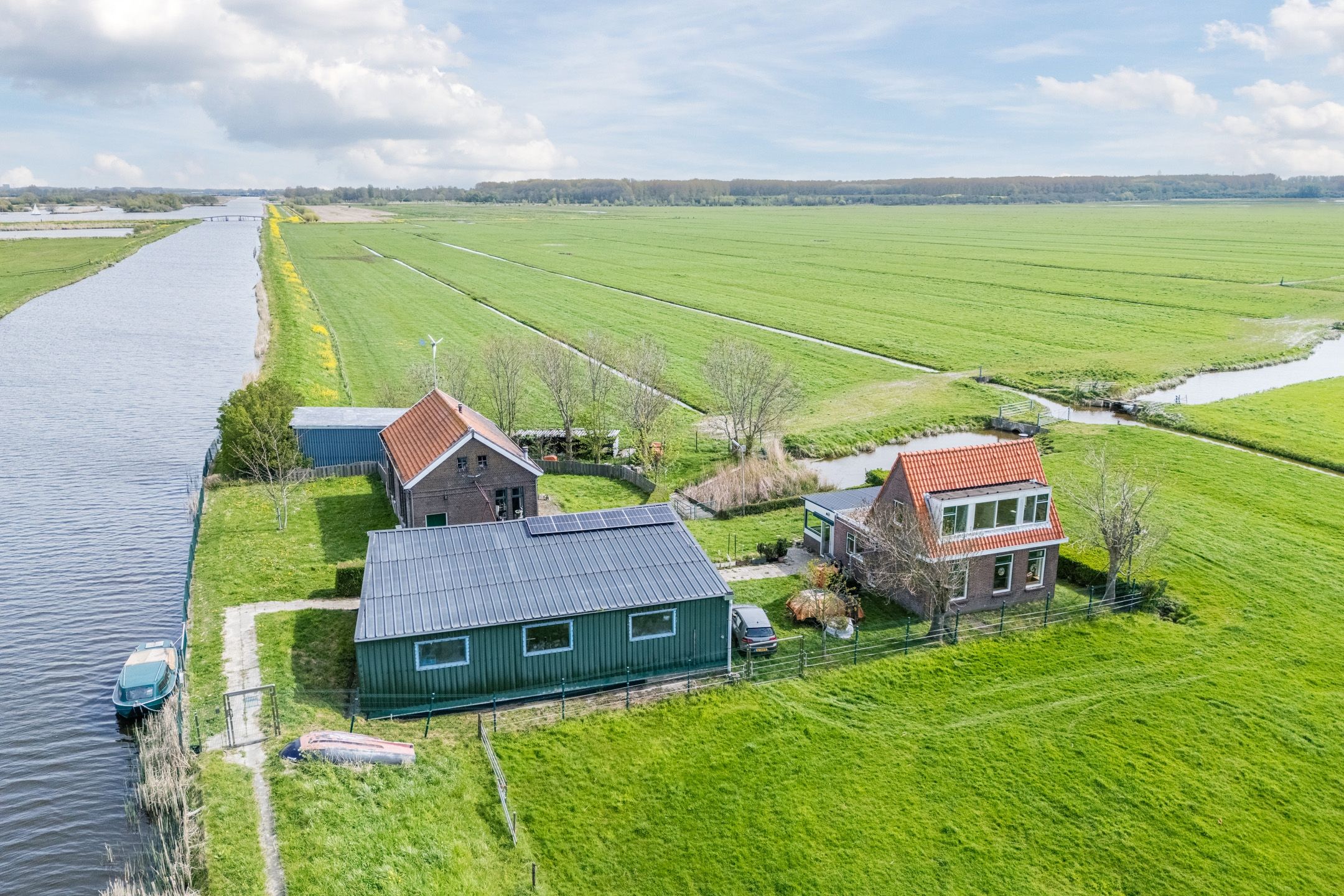 Foto van Zuidbuurt 1, Maasland