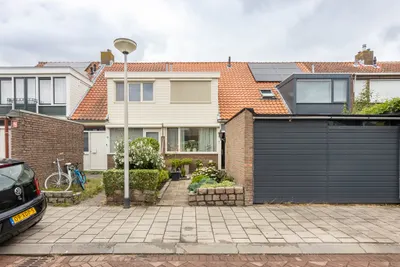 Foto van Bernhardstraat 11, Rhoon