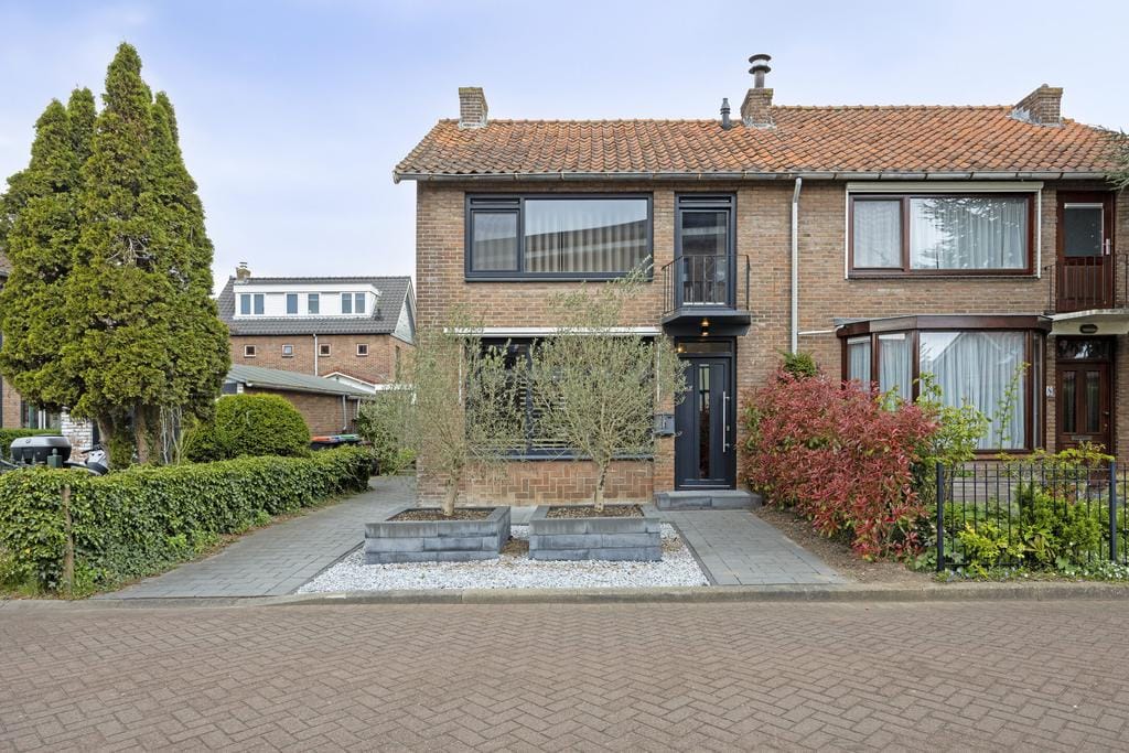 Foto van Bernhardstraat 20, Rhoon