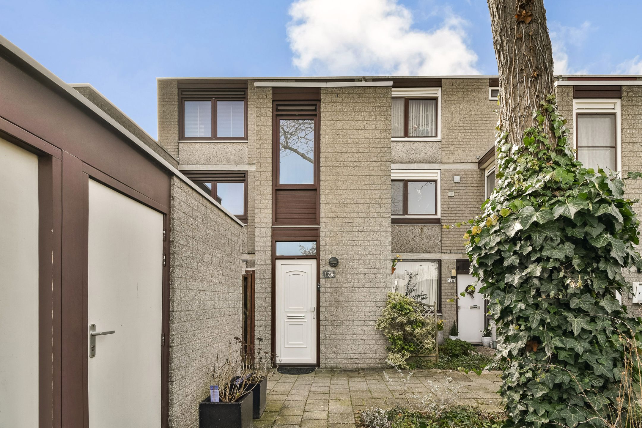 Foto van Hoge Weije 124, Hoogvliet Rotterdam