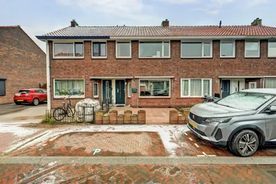 Foto van Nieuw Engeland 25, Hoogvliet Rotterdam