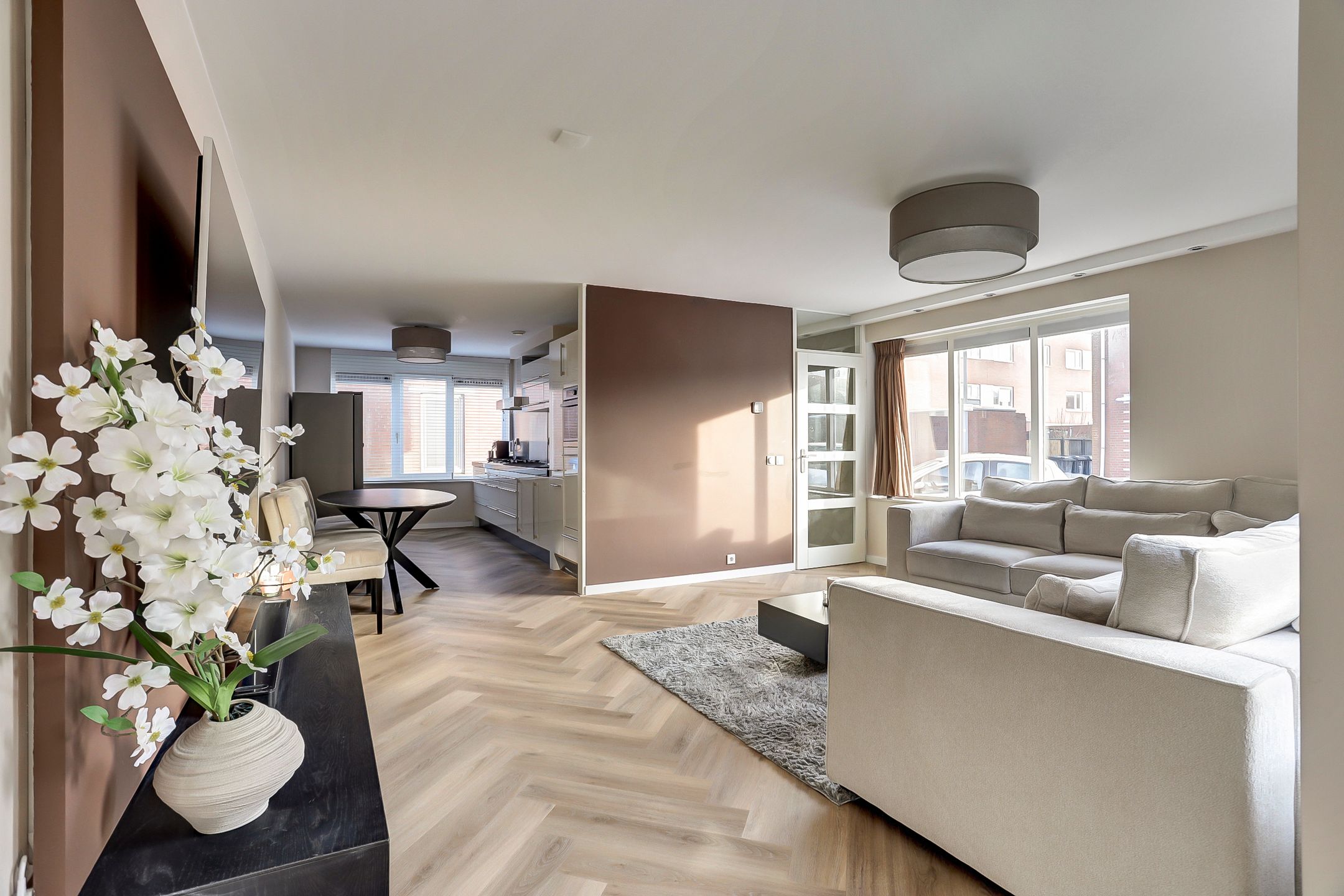 Foto van Platte Drogedijk 2, Hoogvliet Rotterdam