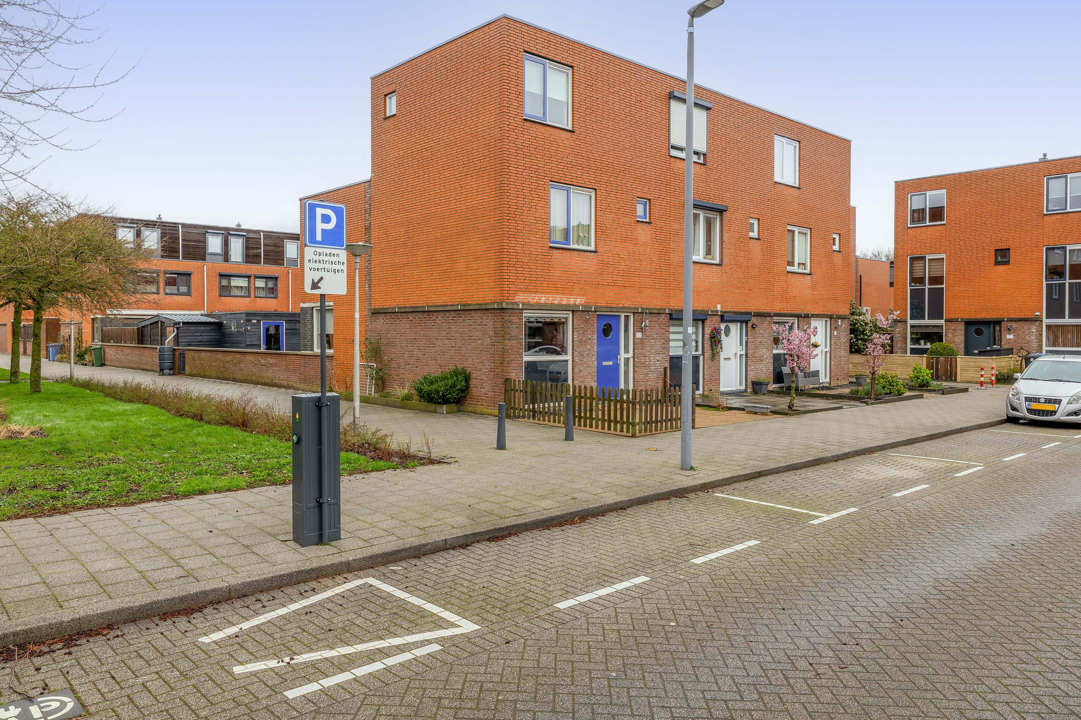 Foto van Nieuwe Wetering 103, Hoogvliet Rotterdam