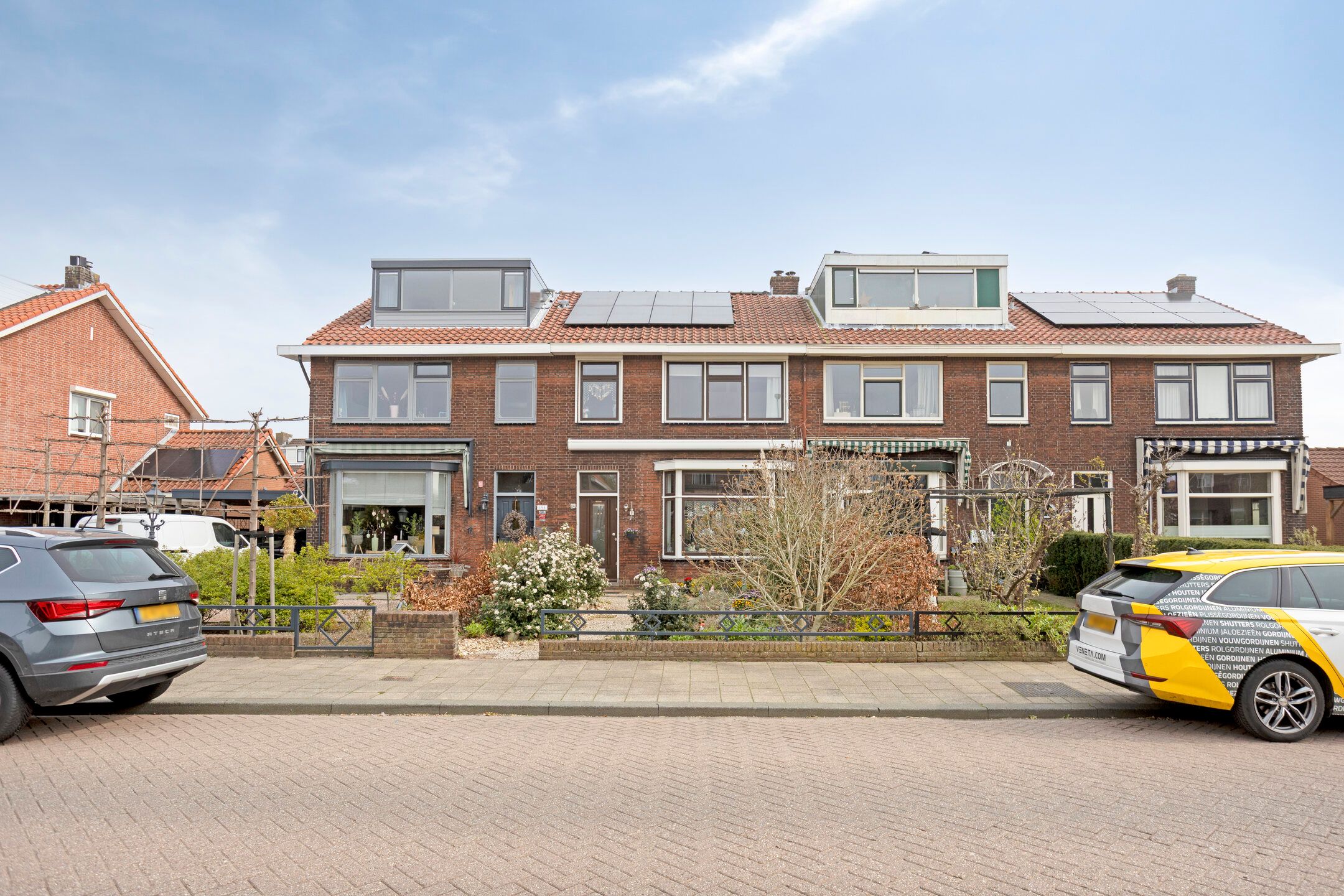Foto van Burgemeester van Esstraat 196, Pernis Rotterdam