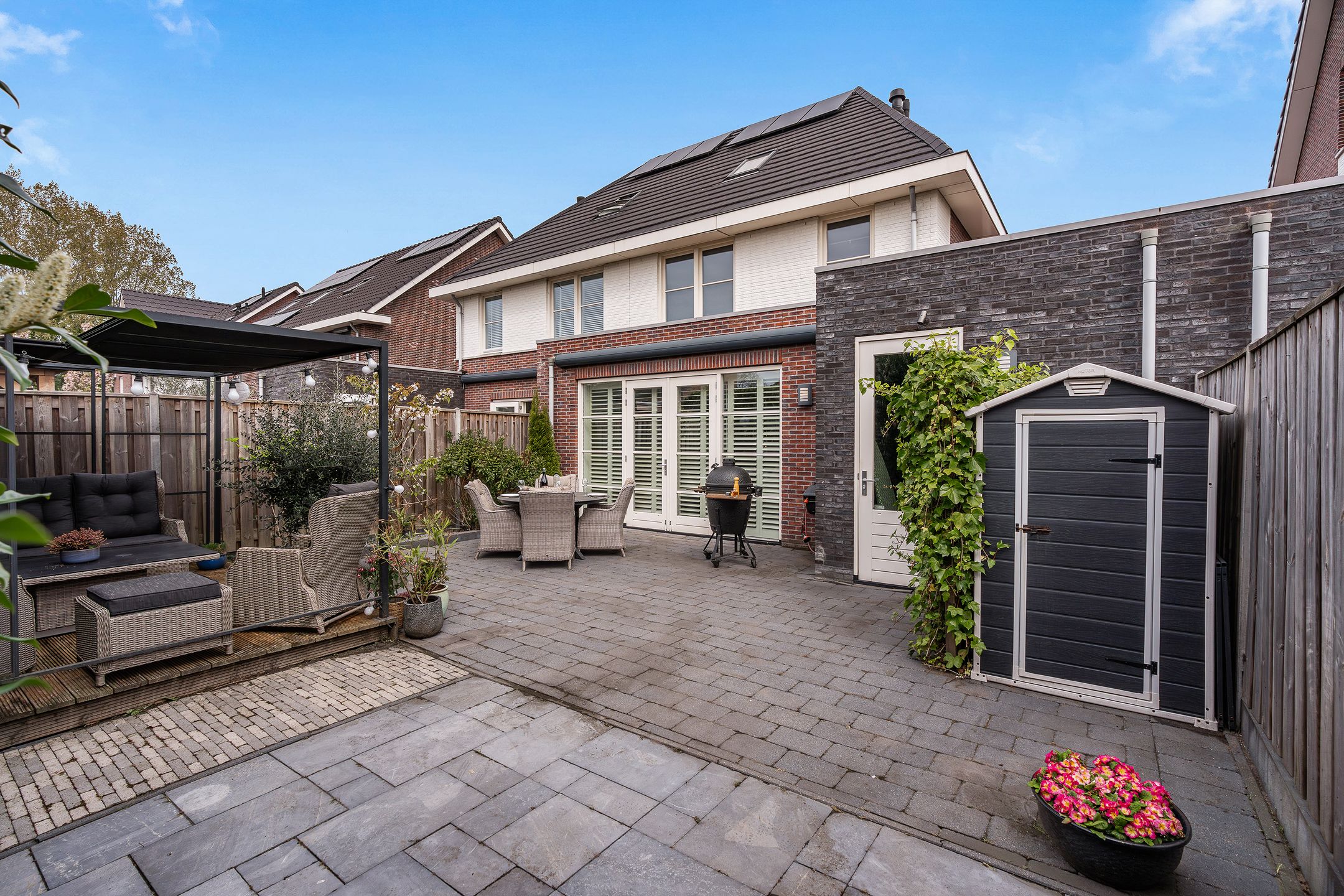Foto van Voorneveldstraat 10, Pernis Rotterdam
