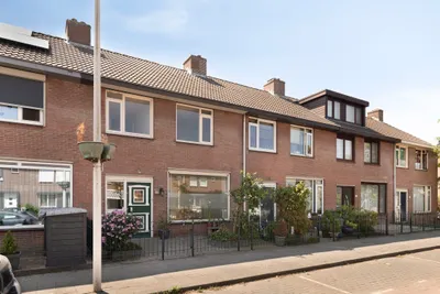 Foto van Schout Eeuwoutstraat 24, Pernis Rotterdam