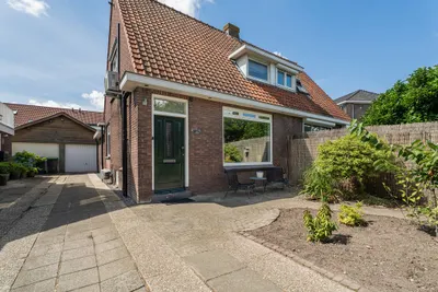 Foto van Karel Doormanstraat 44, Spijkenisse