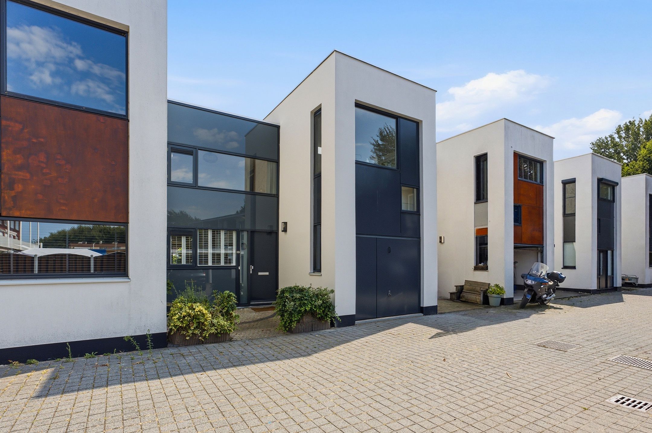 Foto van W. Plokkerstraat 36, Spijkenisse
