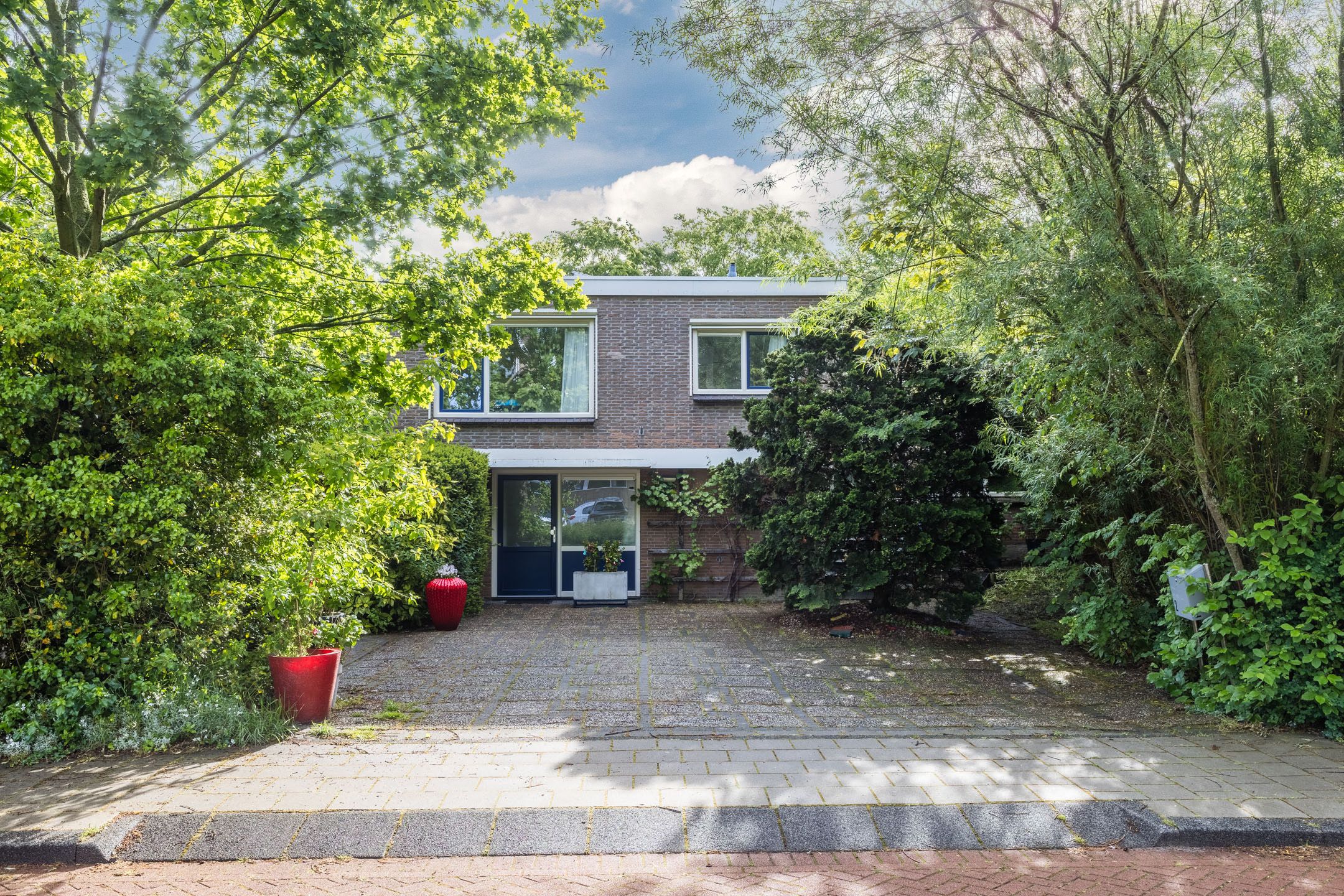 Foto van Lelieplein 2, Spijkenisse