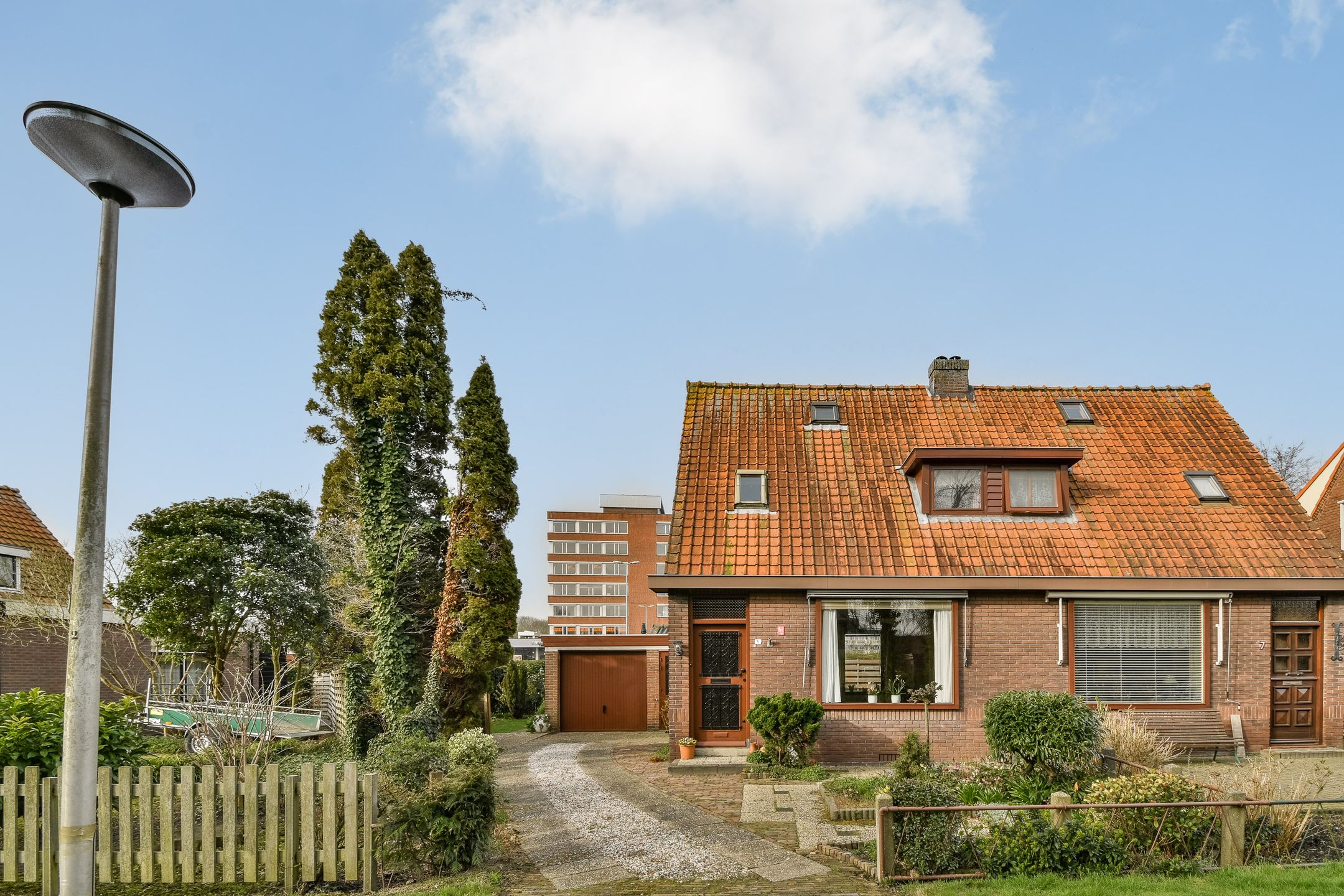 Foto van Terpsingel 5, Spijkenisse