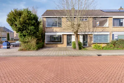 Foto van Virgostraat 1, Spijkenisse