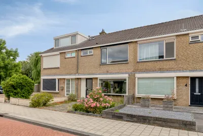 Foto van Virgostraat 6, Spijkenisse