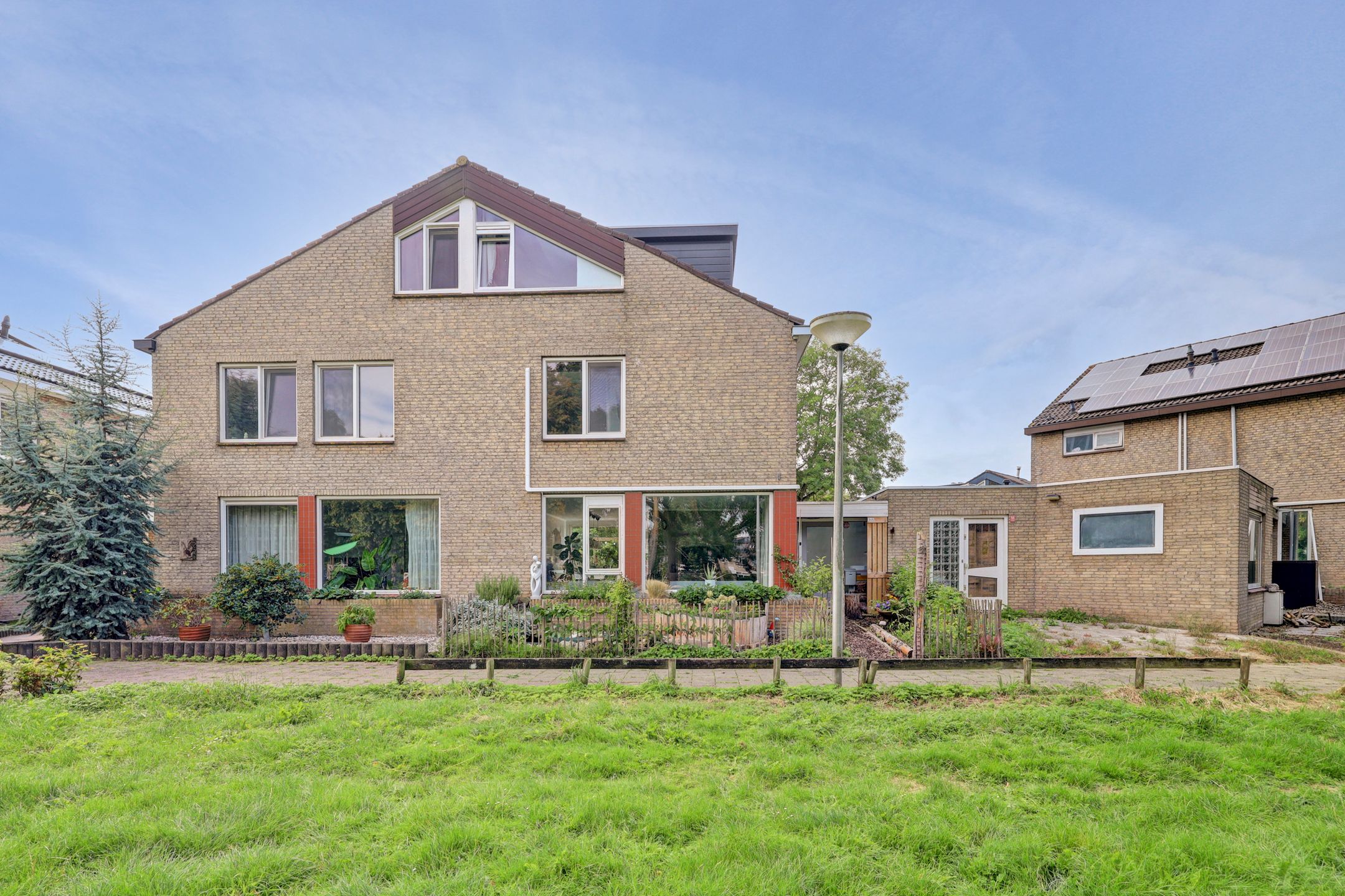 Foto van Salamanderveen 345, Spijkenisse