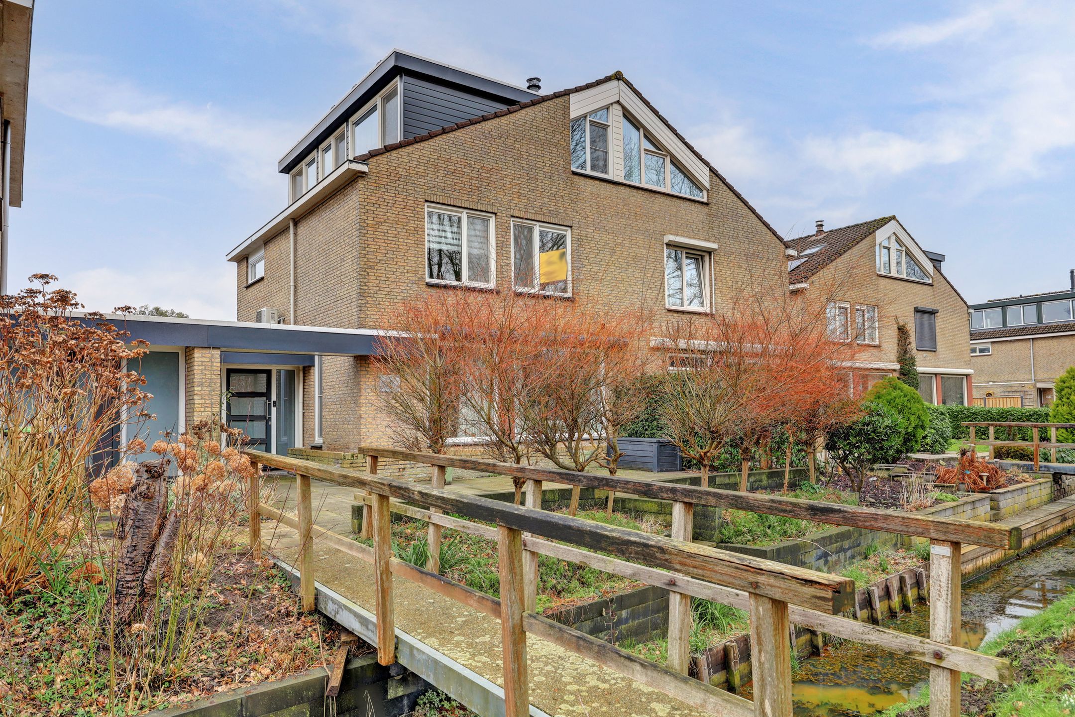 Foto van Kikkerveen 349, Spijkenisse