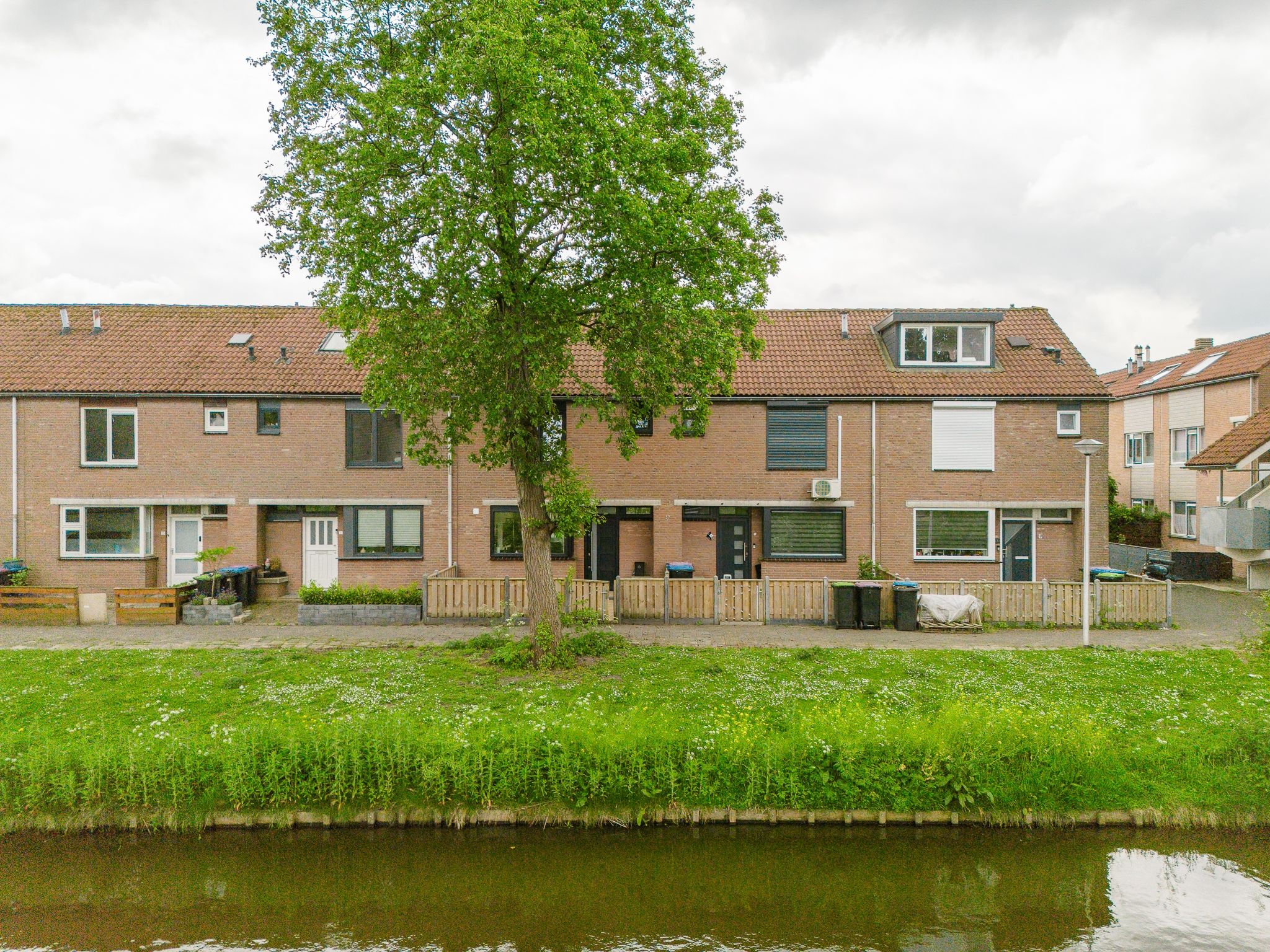 Foto van Liesgras 29, Spijkenisse