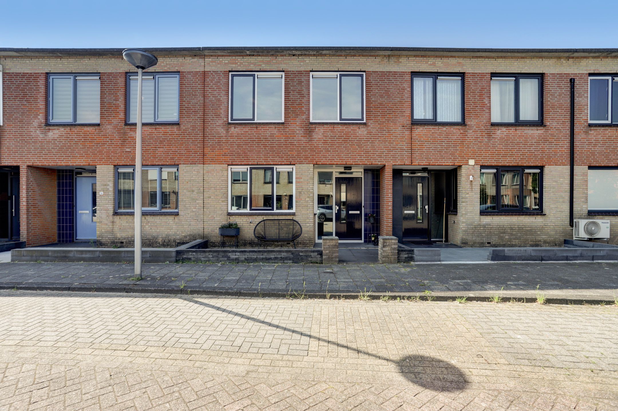 Foto van Margaret Staal-Krophollerstraat 12, Spijkenisse