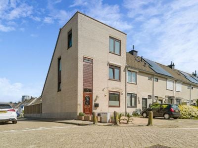 Foto van Amazonestraat 55, Spijkenisse