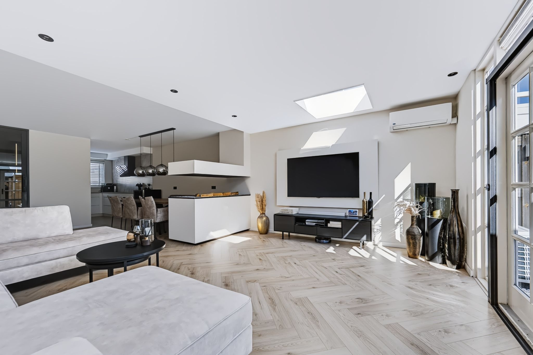 Foto van Lizzy Ansinghstraat 35, Spijkenisse