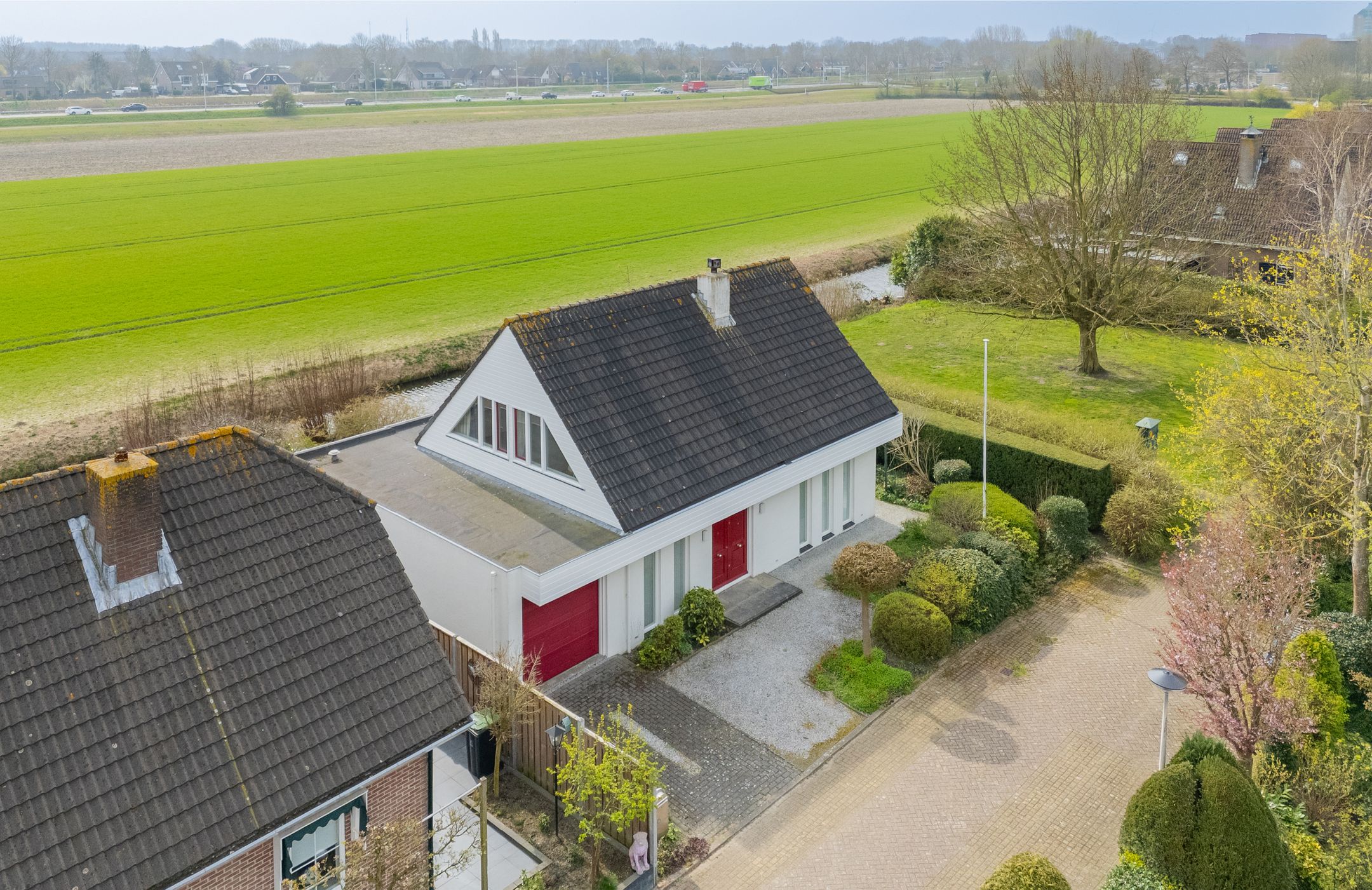 Foto van Bachstraat 6, Hellevoetsluis