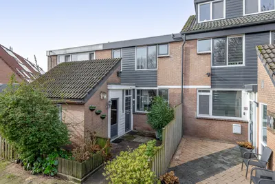 Foto van Esdoornlaan 34, Hellevoetsluis