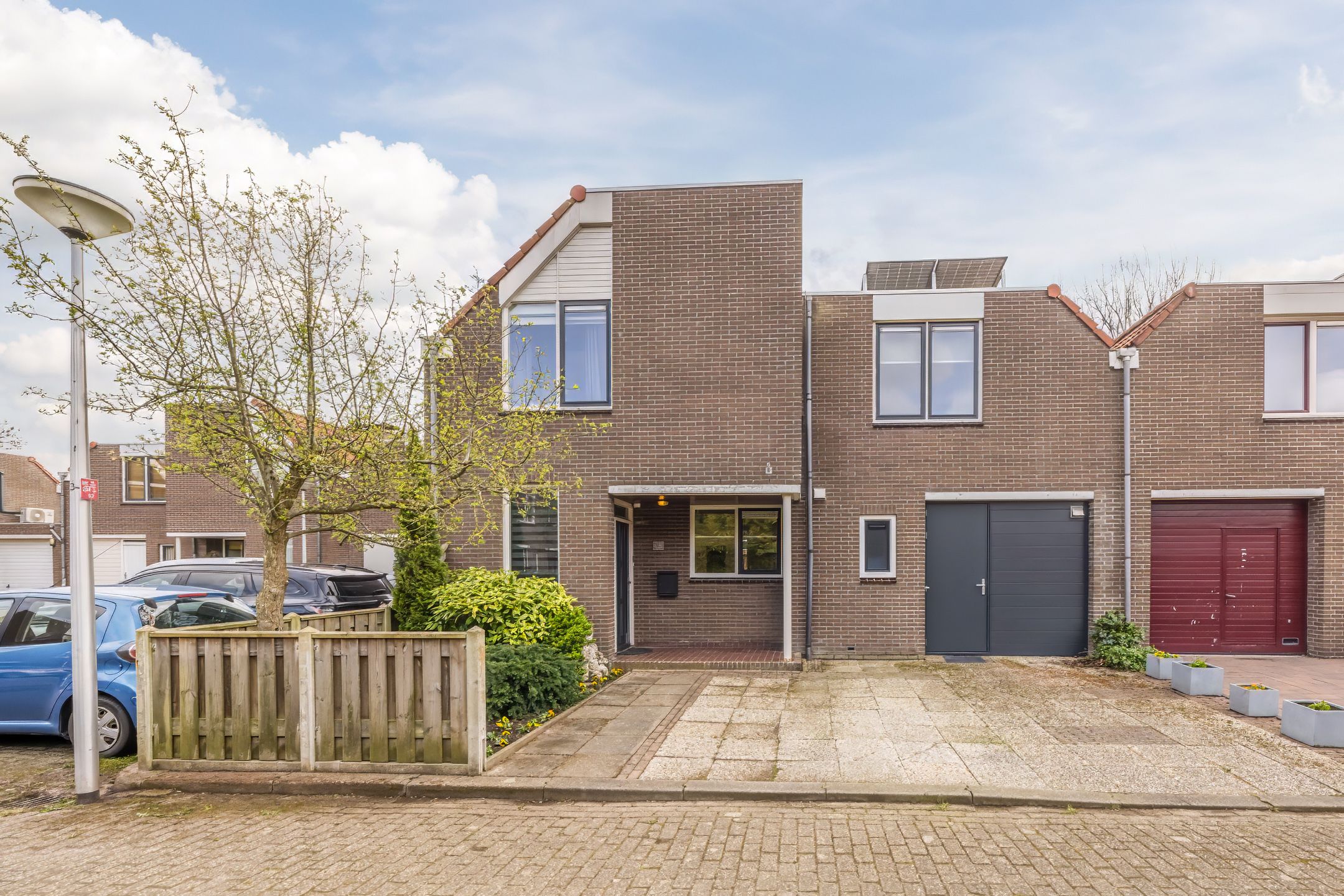 Foto van Hazelaar 33, Hellevoetsluis