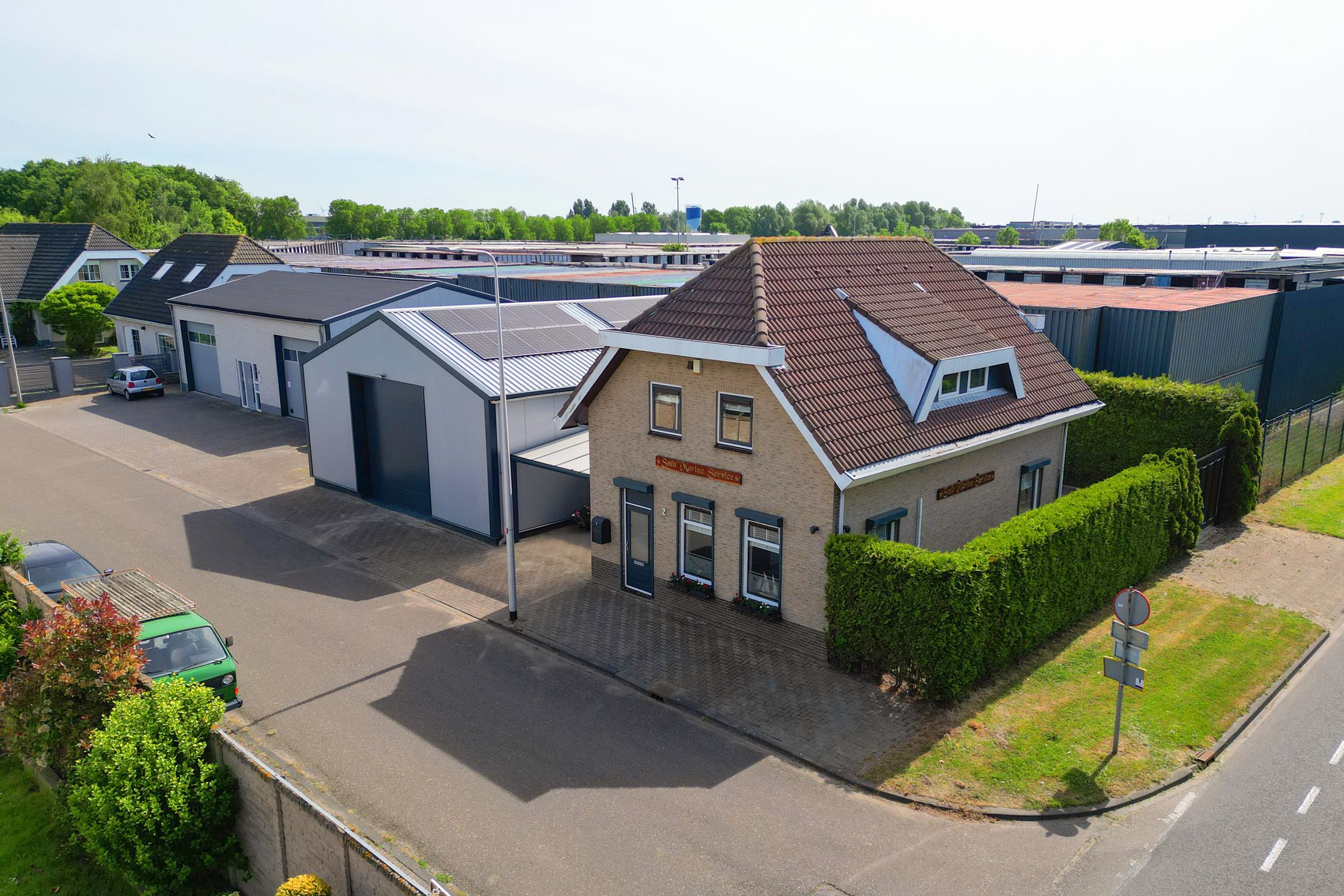 Foto van Darwinweg 2, Hellevoetsluis