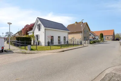 Foto van Dorpsweg 2, Oudenhoorn