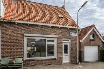 Foto van Eerste Dijkdwarsstraat 12, Sommelsdijk