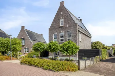 Foto van Essenlaan 100, Dirksland