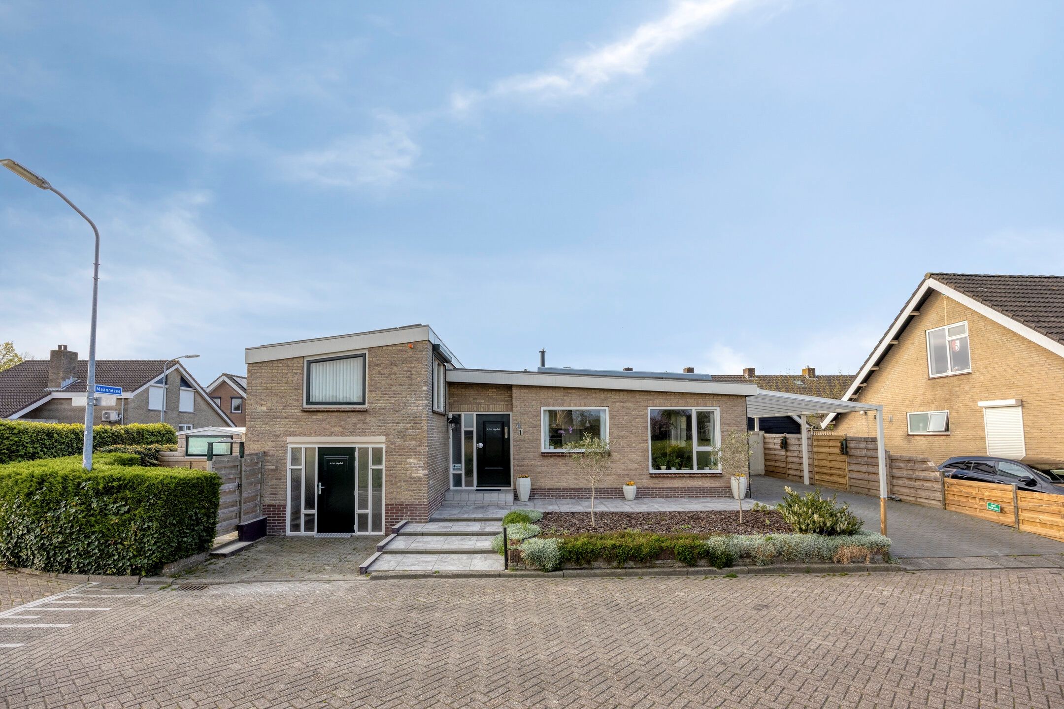 Foto van Bloemendaal 1, Dirksland