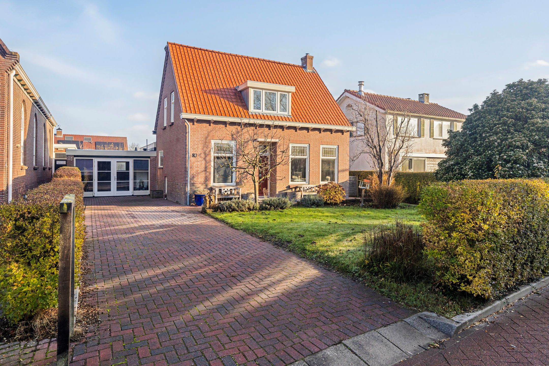 Foto van Onderlangs 4, Herkingen