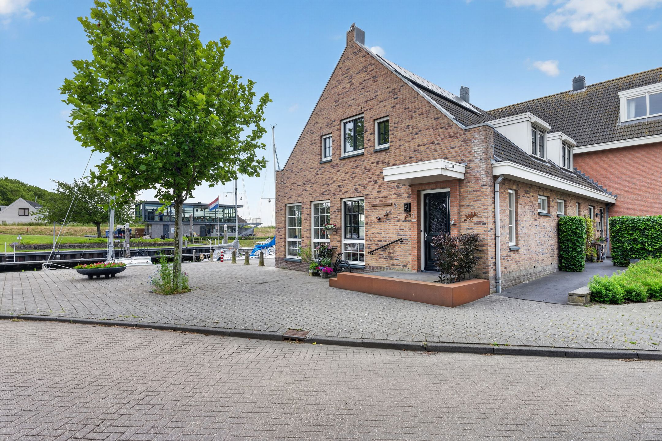 Foto van Handelskade 1, Oude-Tonge