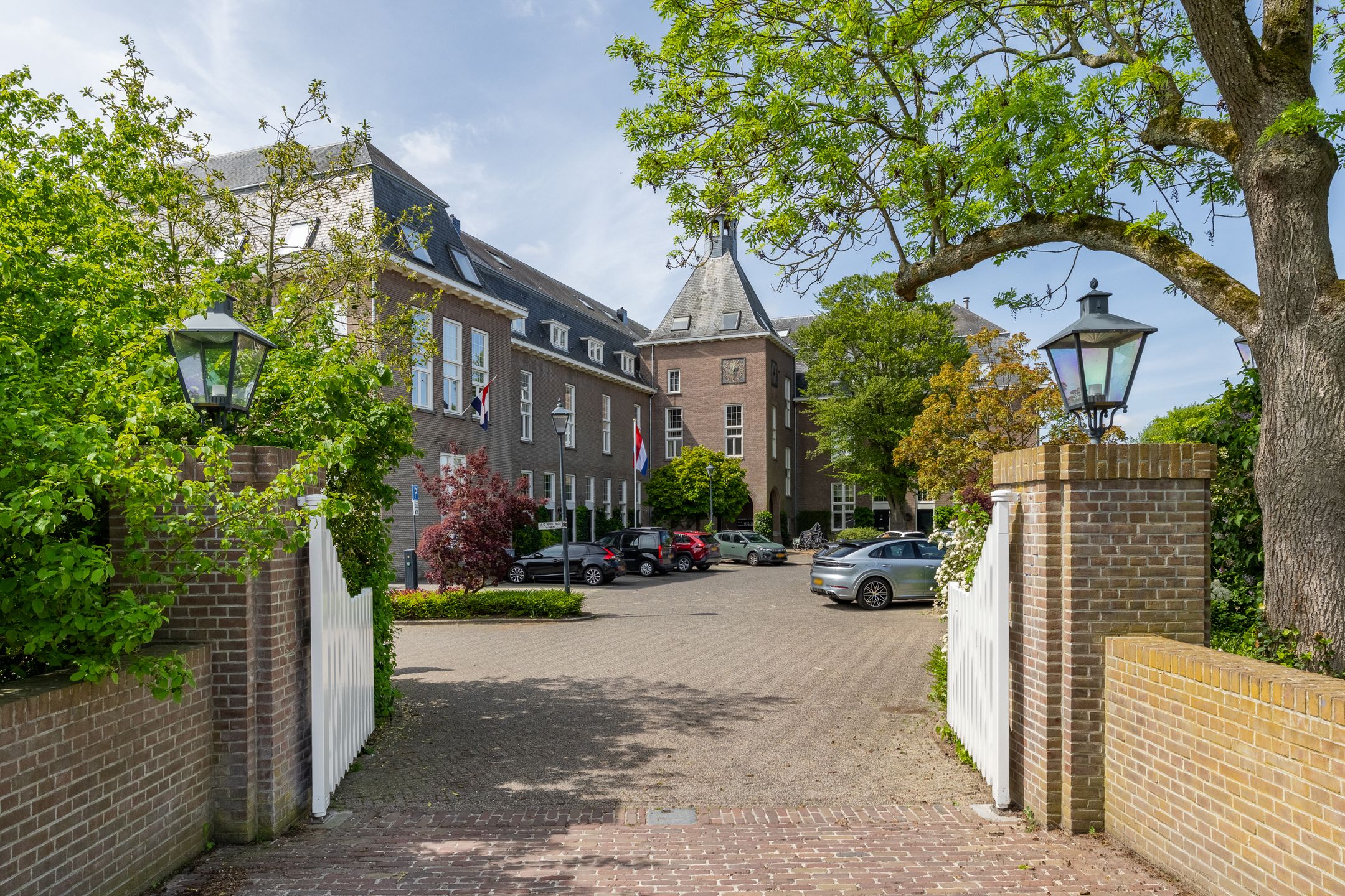 Foto van H.B.S.Laan 10, Oud-Beijerland
