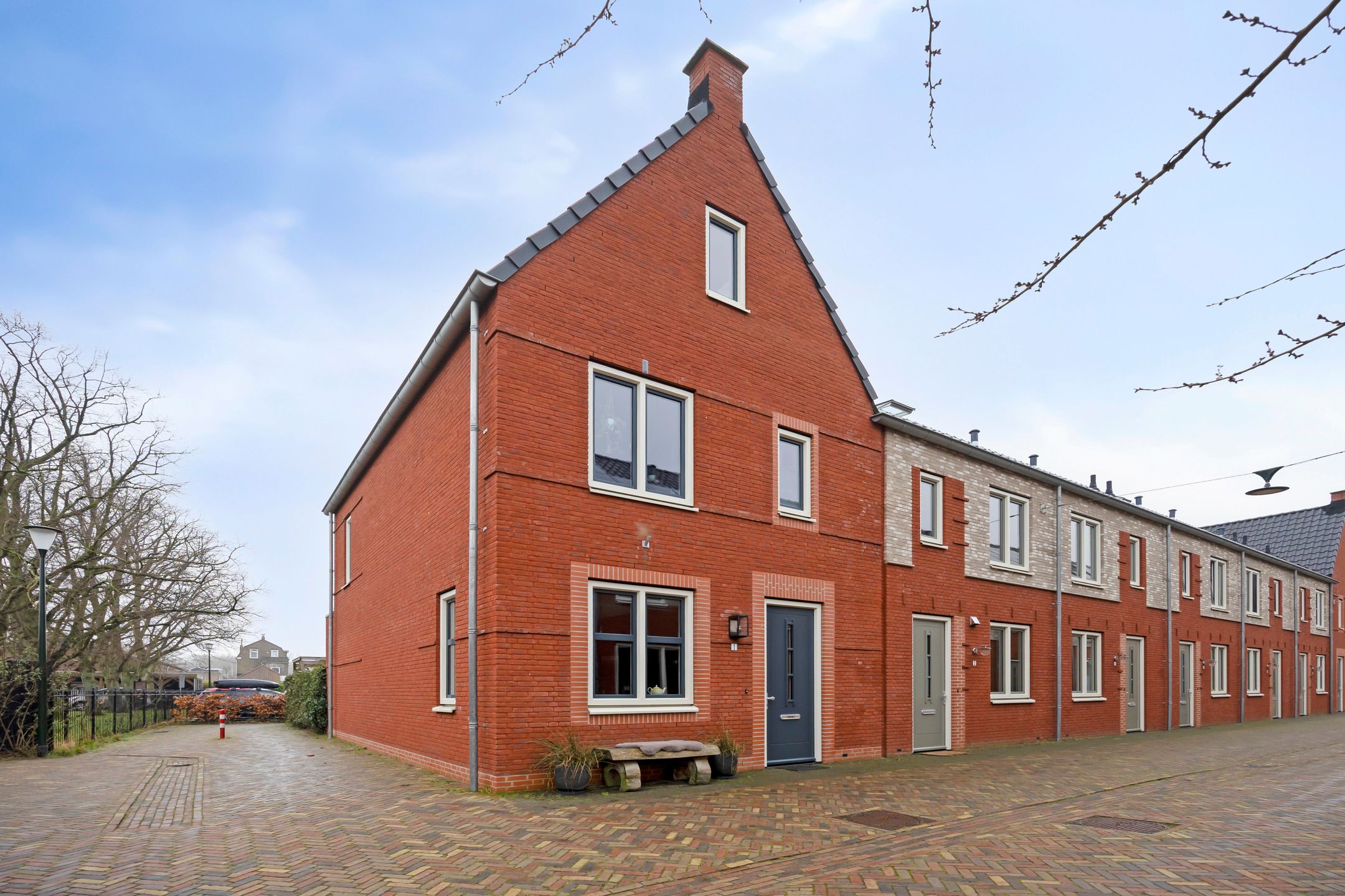 Foto van Pieter van der Doesstraat 1, Oud-Beijerland