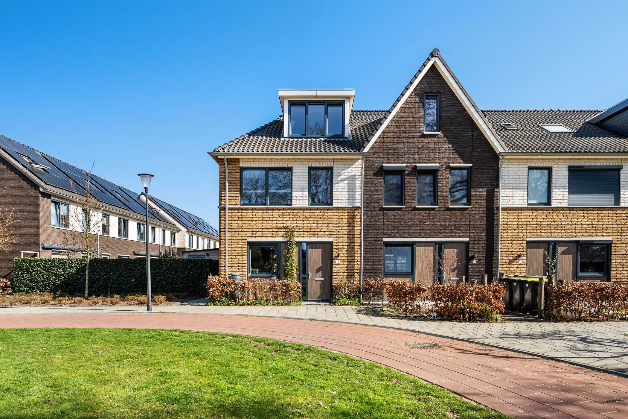 Foto van Van de Veldepad 16, Oud-Beijerland