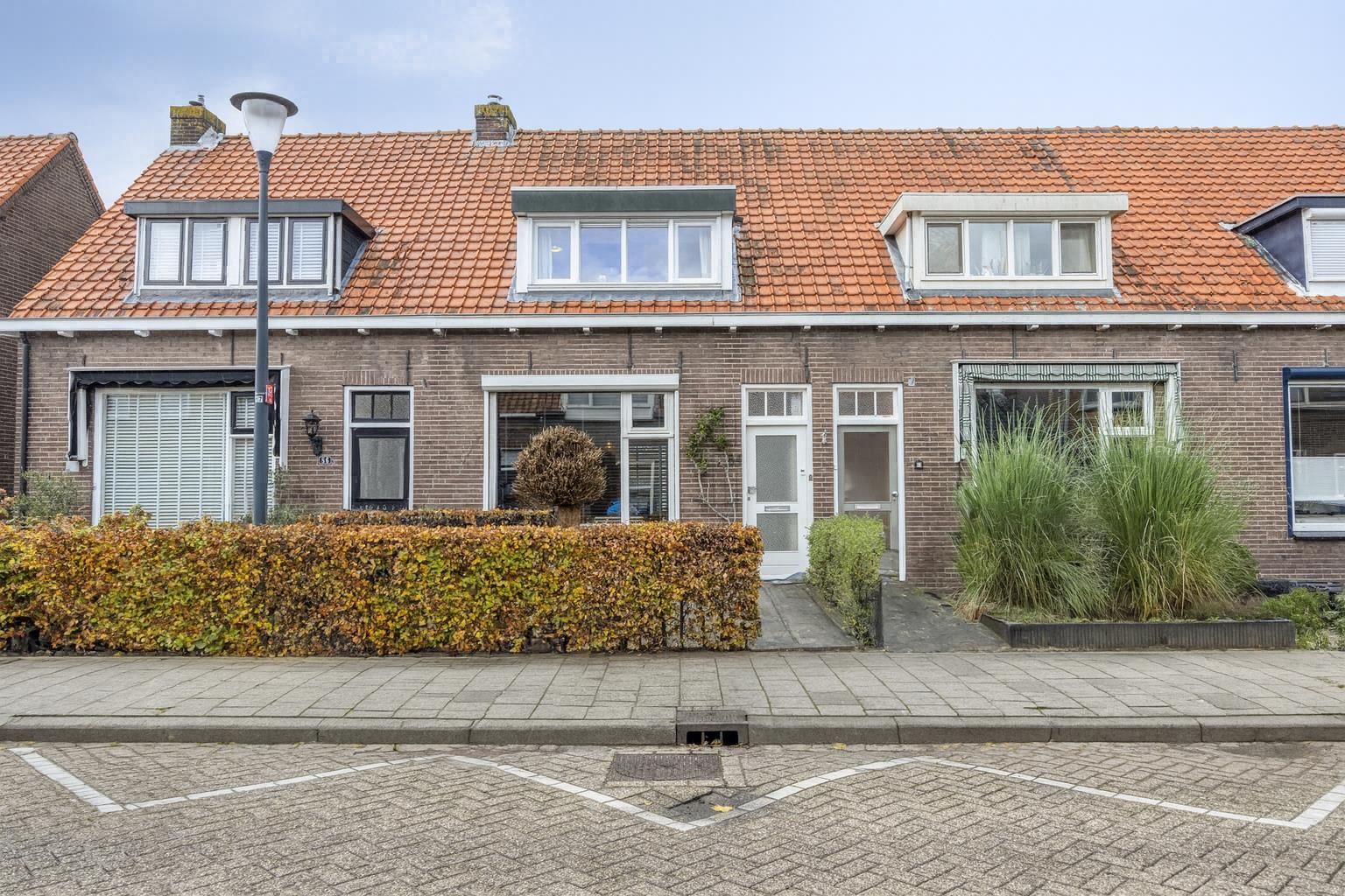 Foto van Prins Bernhardstraat 84, Oud-Beijerland