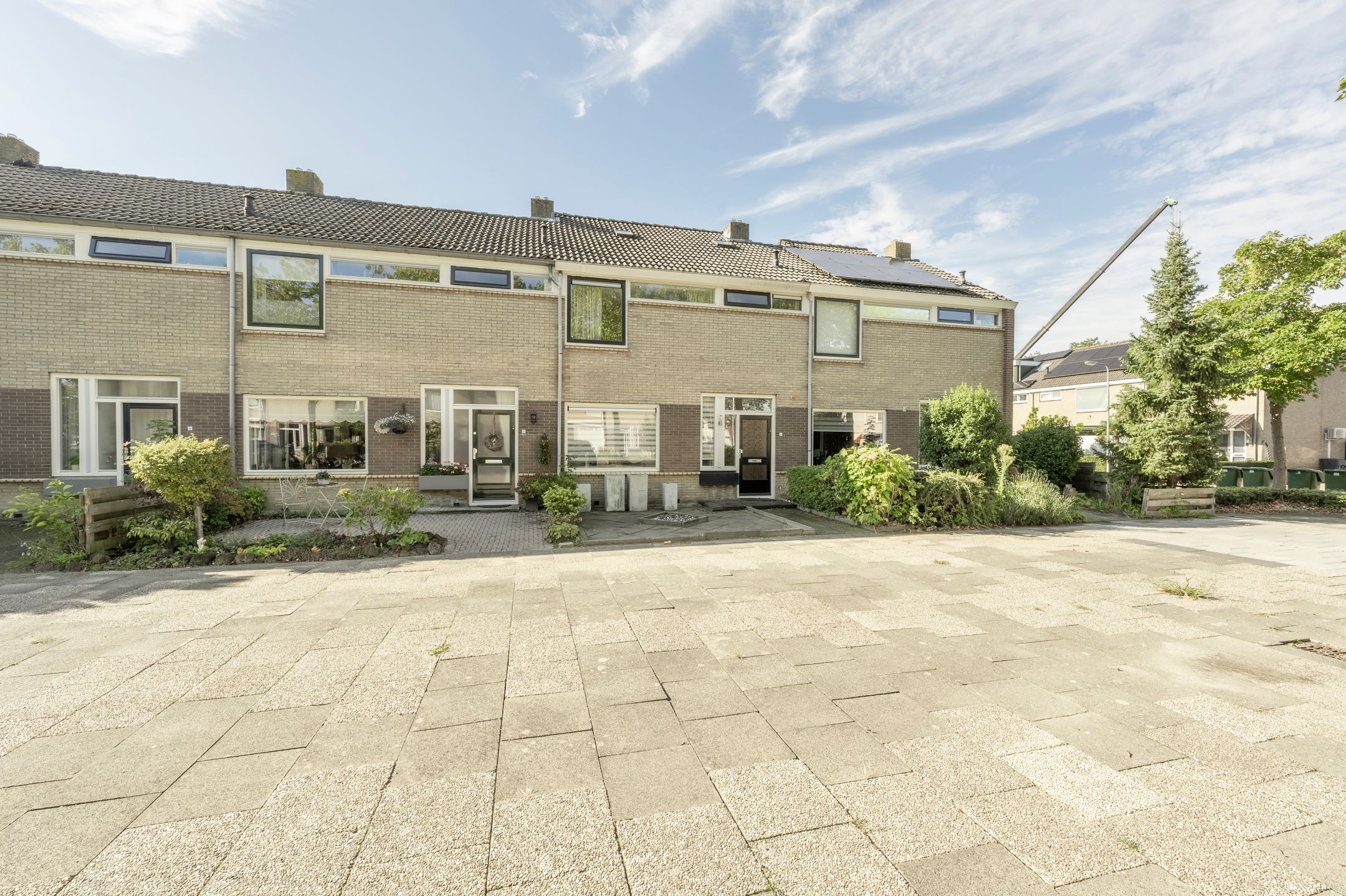 Foto van Vincent van Goghplein 4, Oud-Beijerland
