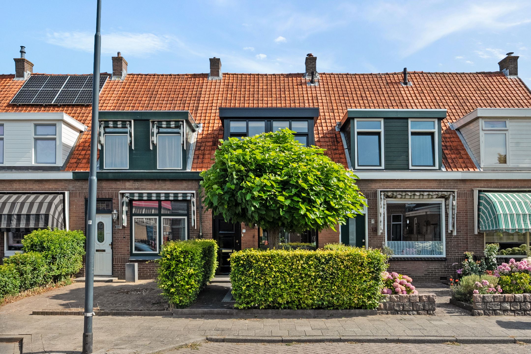 Foto van Admiraal de Ruyterstraat 14, Oud-Beijerland