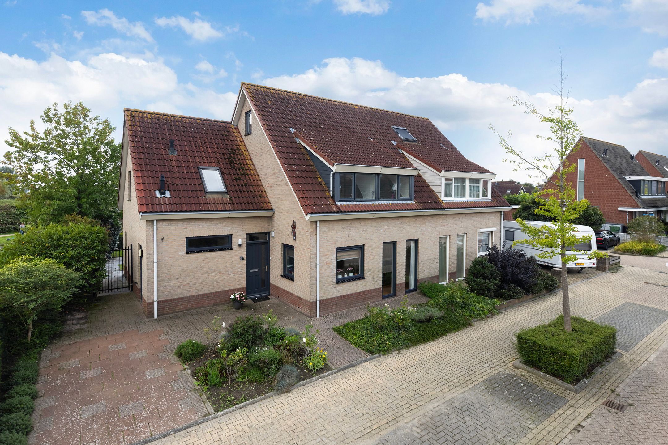 Foto van Ambachtsherenweg 13, Nieuw-Beijerland