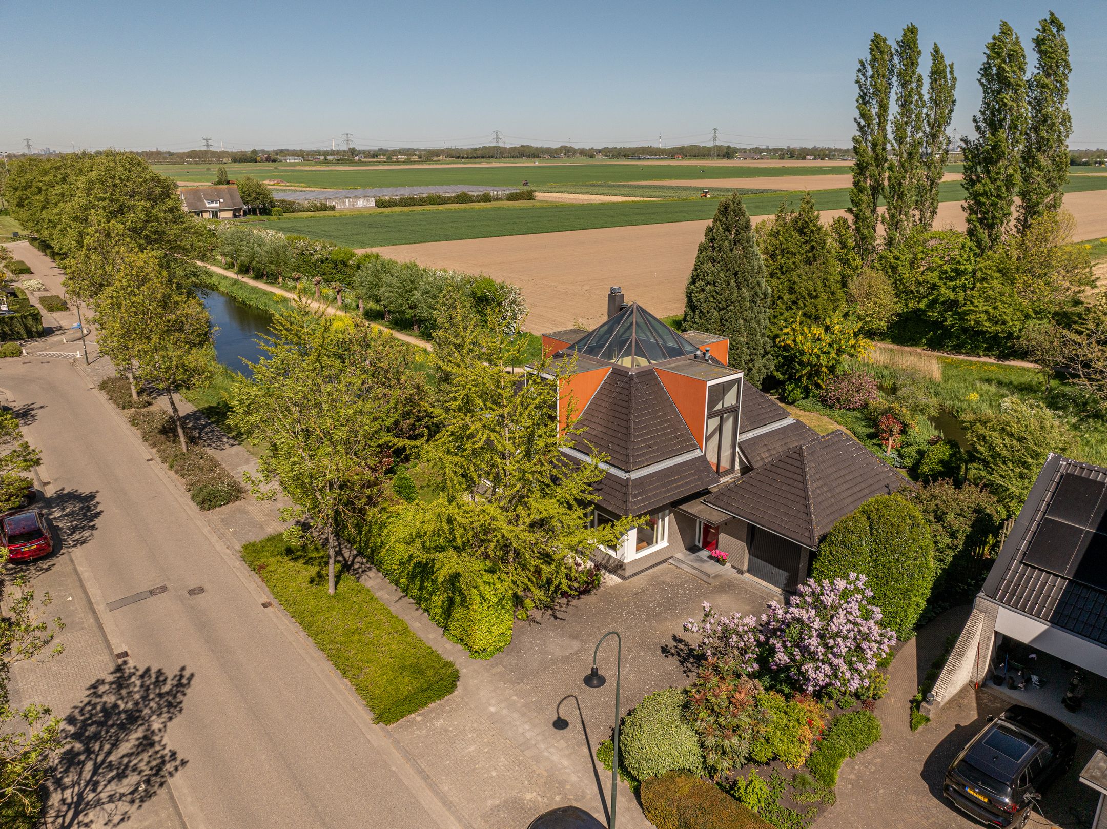 Foto van Ambachtsherenlaan 3, Mijnsheerenland