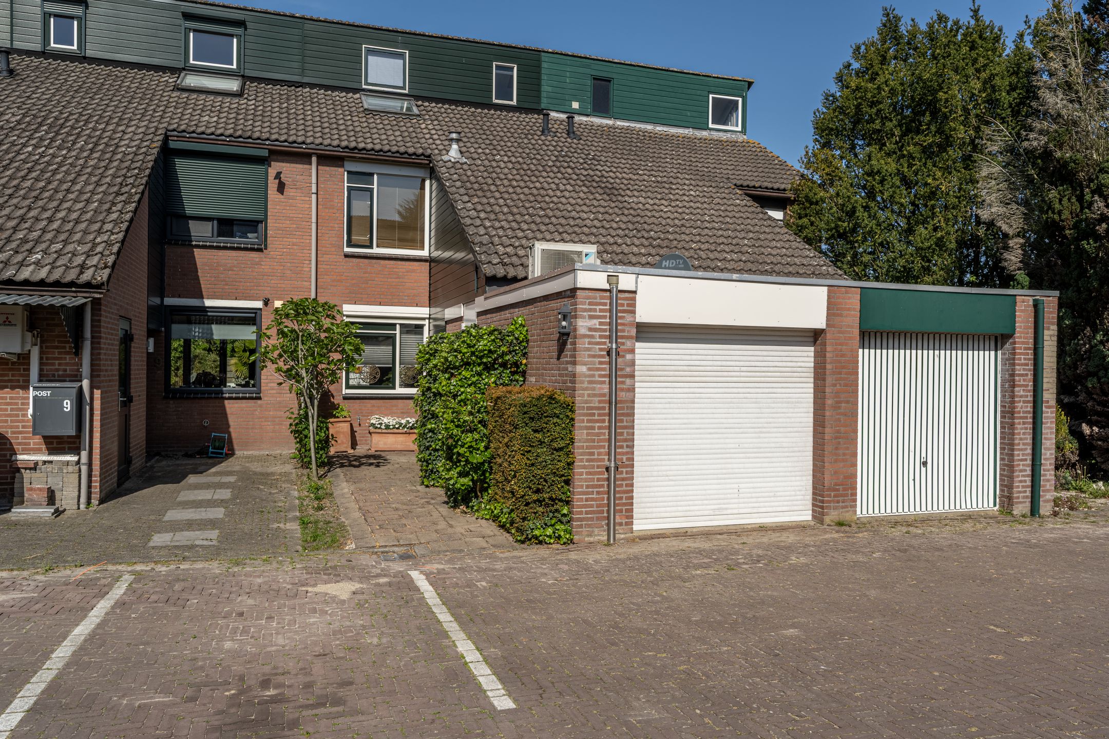 Foto van Hoofdland 11, Mijnsheerenland