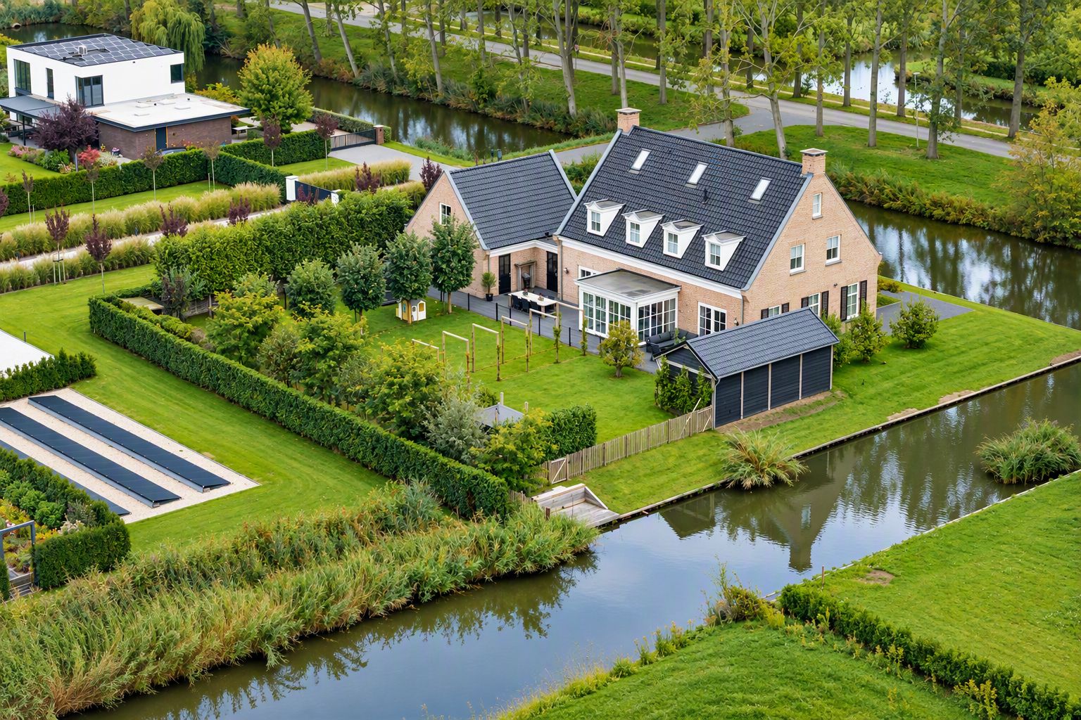 Foto van Ambachtsheerenlaan 3a, Numansdorp
