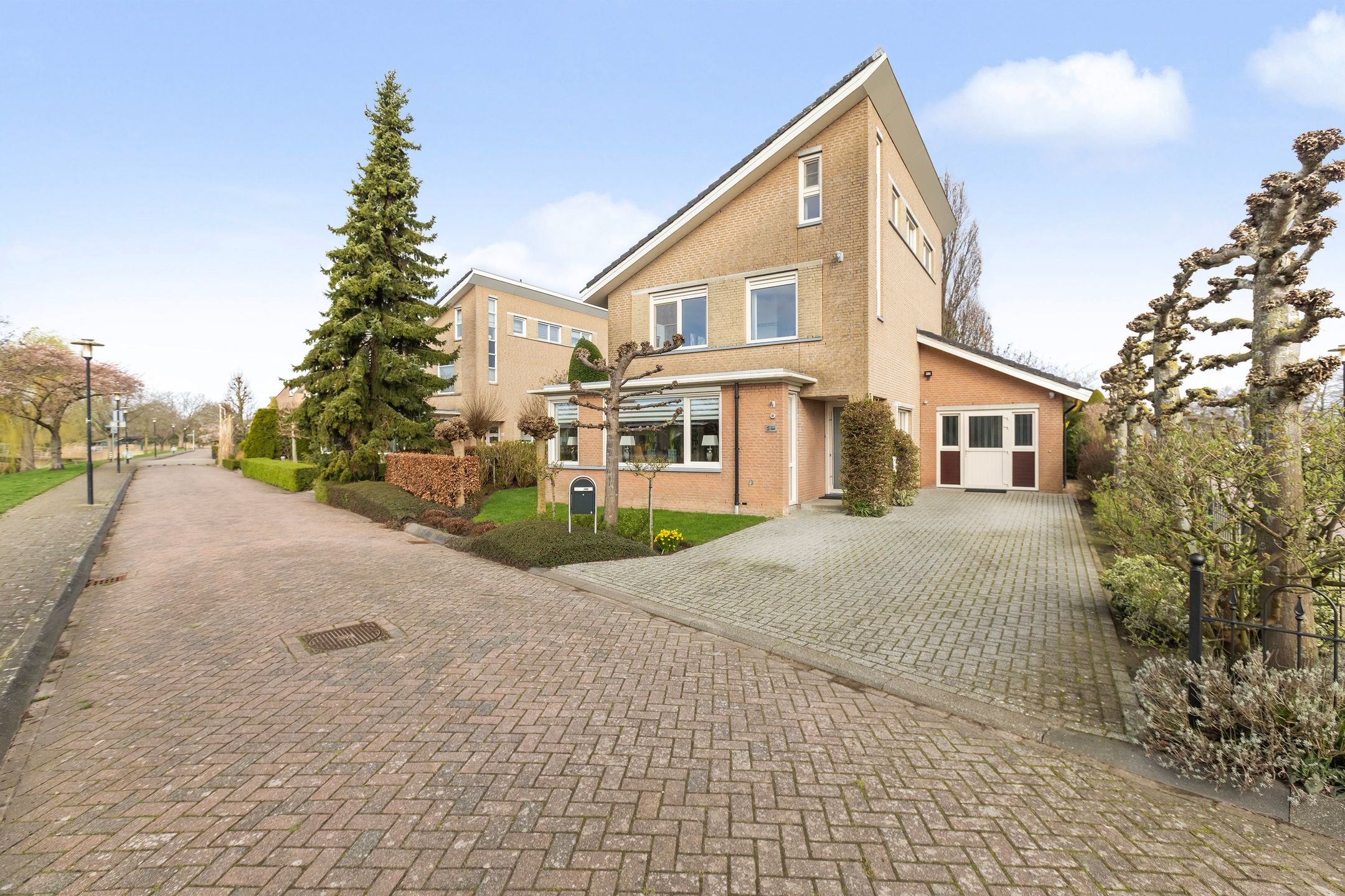 Foto van Vrijthofflaan 27, Numansdorp