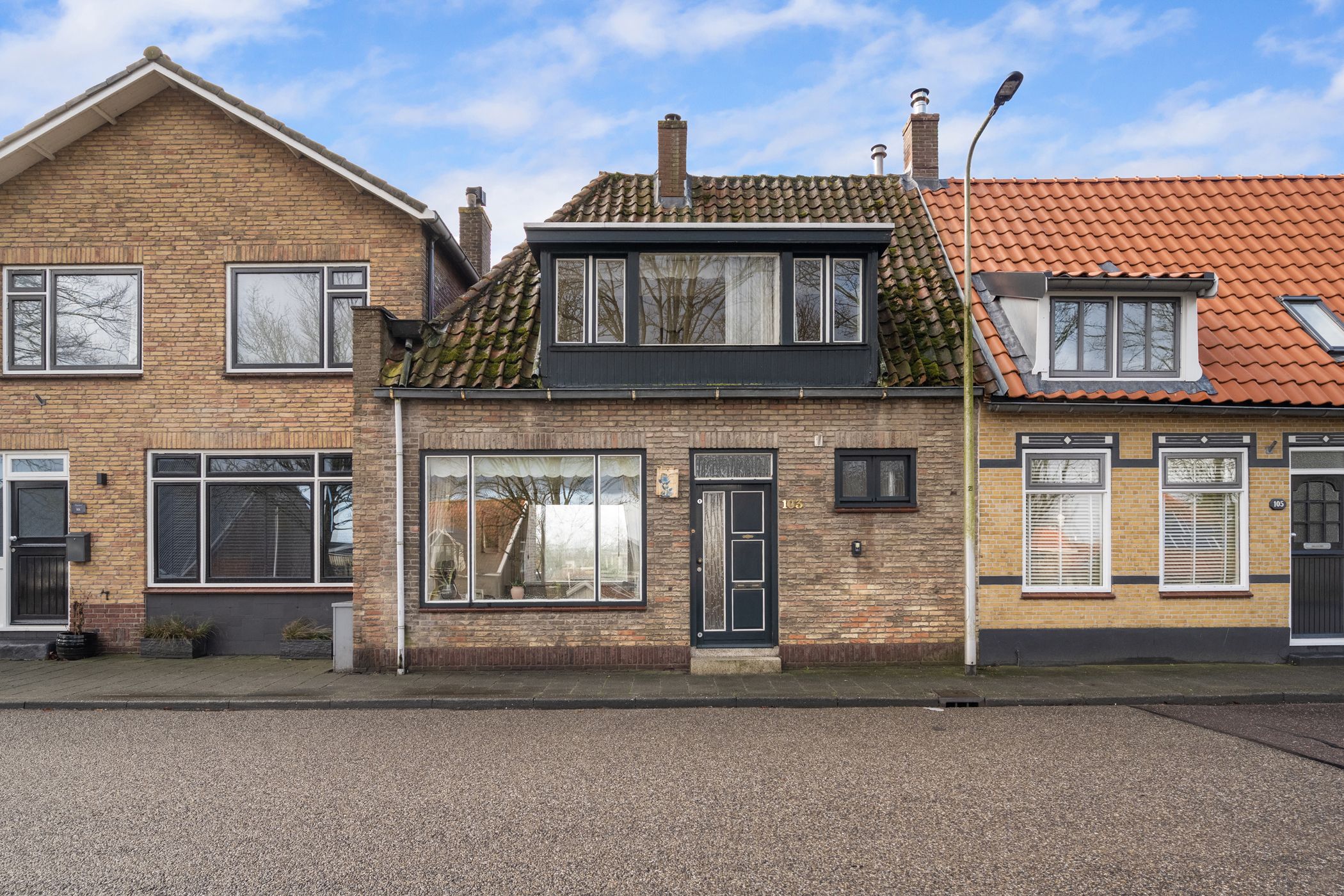 Foto van Dorpsstraat 103, Zuid-Beijerland