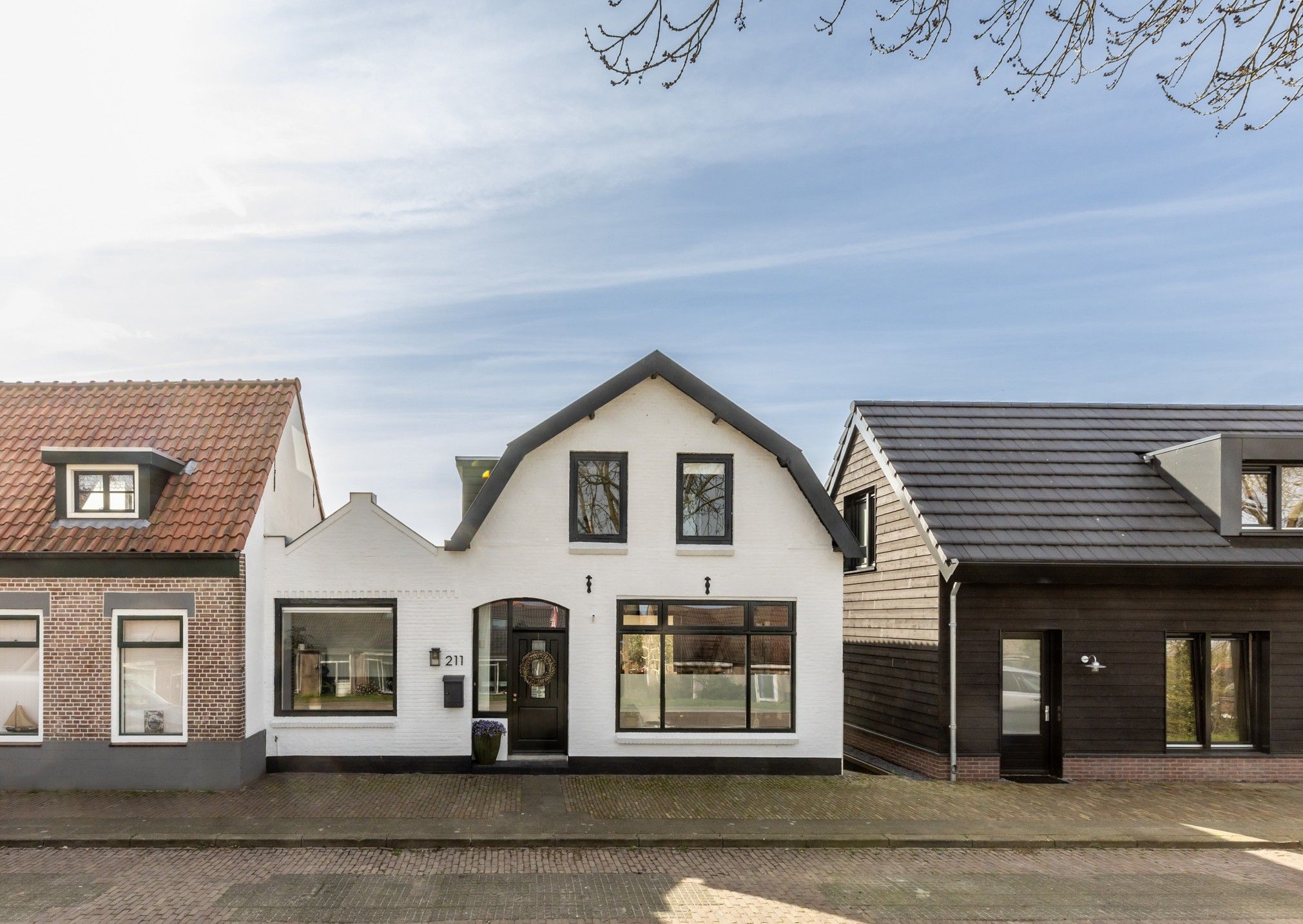 Foto van Dorpsstraat 211, Zuid-Beijerland