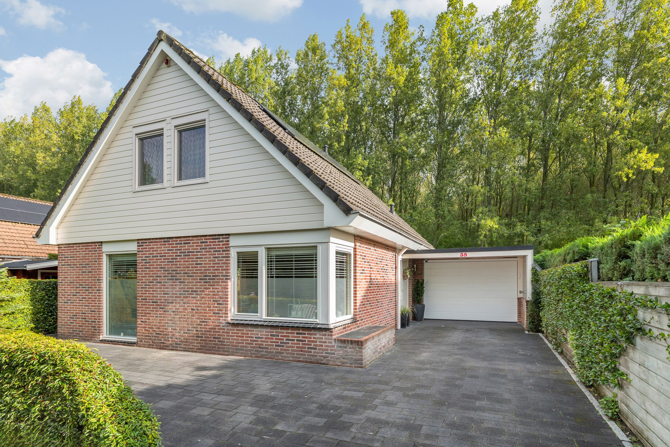 Foto van Amundsenstraat 35, Zuid-Beijerland