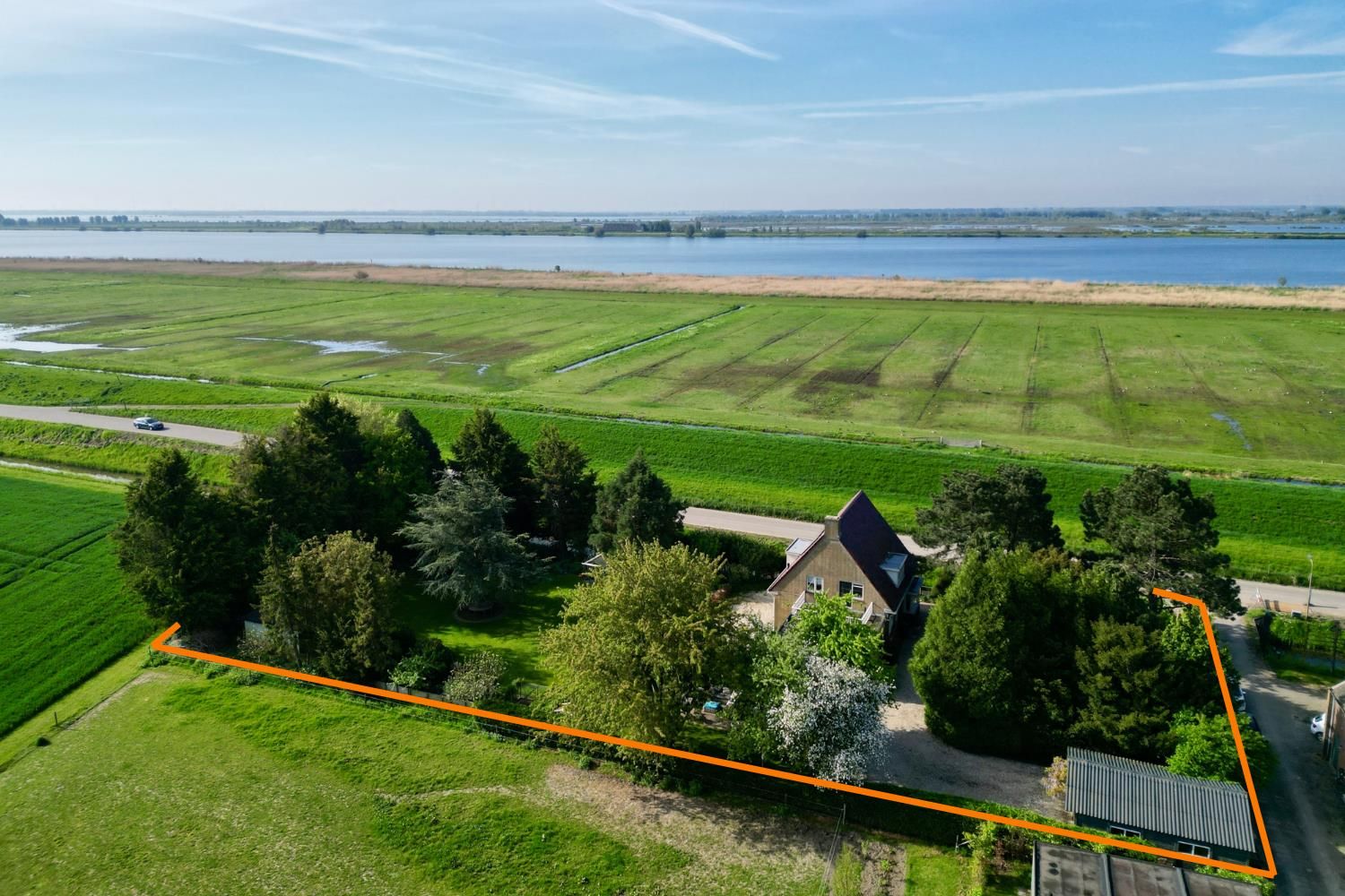 Foto van Nieuwendijk 2, Zuid-Beijerland