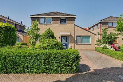 Foto van Prins Clausstraat 6, Strijen